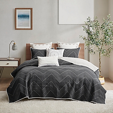 INK+IVY Pomona Cotton Embroidered 3-Piece Full/Queen Coverlet Set in Black. View a larger version of this product image.