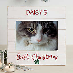 Pet's First Christmas Personalized 5-Inch x 7-Inch Horizontal Shiplap Frame