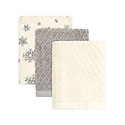 Bee &amp; Willow&trade; Snowflake Fingertip Towels (Set of 3)