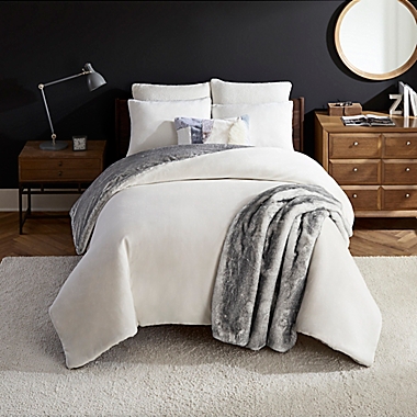 UGG&reg; Coco Dawson 3-Piece Reversible Full/Queen Duvet Cover Set in Snow. View a larger version of this product image.