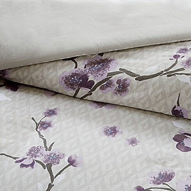 Madison Park Holly Full/Queen Duvet Cover Set in Purple. View a larger version of this product image.
