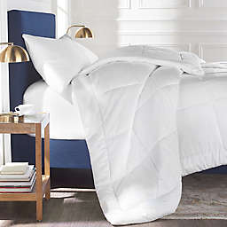 Everhome™ 825-Thread-Count Down Alternative King Comforter in White