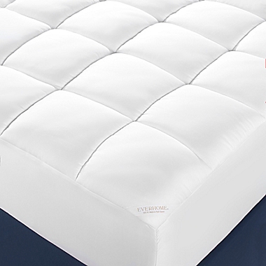 Everhome&trade; Ultra-Plush 825-Thread-Count Twin Mattress Pad with True Grip&reg;. View a larger version of this product image.