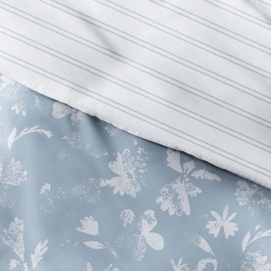 Home Collection Country Home 3-Piece Reversible Duvet Cover Set. View a larger version of this product image.