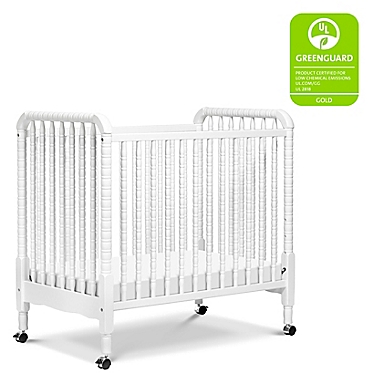 DaVinci&reg; Jenny Lind 3-in-1 Convertible Mini Crib in White. View a larger version of this product image.
