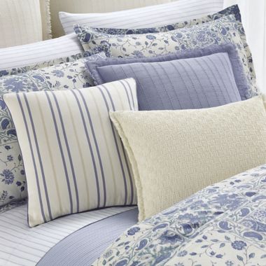 Lauren Ralph Lauren Callen 3-Piece King Duvet Cover Set. View a larger version of this product image.