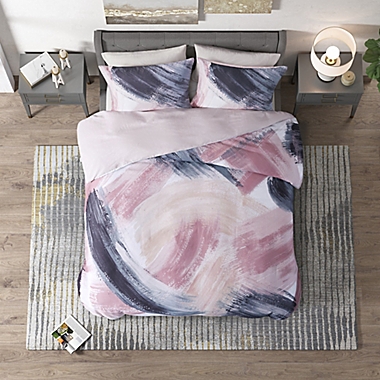 CosmoLiving Andie 3-Piece Cotton Printed Full/Queen Comforter Set in Blush/Navy. View a larger version of this product image.