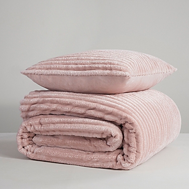 UGG&reg; Marten 3-Piece Full/Queen Comforter Set in Peach. View a larger version of this product image.