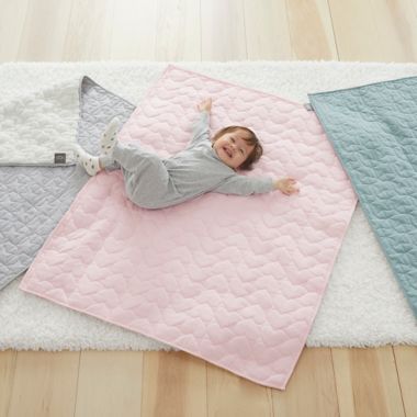 UGG&reg; Damietta Organic Cotton Jersey Quilt in Succulent. View a larger version of this product image.