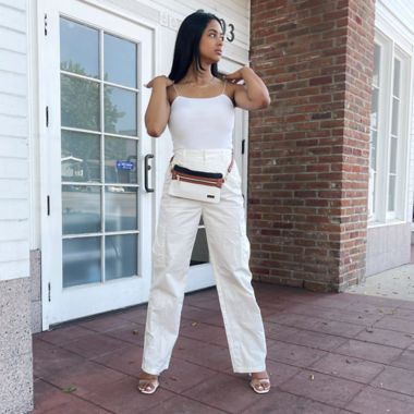 Itzy Ritzy&reg; Boss Pouch&trade; in Coffee &amp; Cream. View a larger version of this product image.