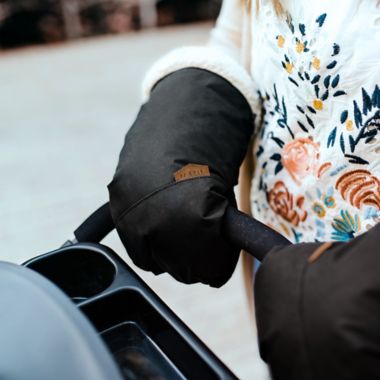 JJ Cole&reg; bundlemitts&trade; in Black. View a larger version of this product image.