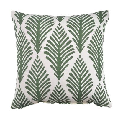 Everhome&trade; Leaf Square Throw Pillow in Green