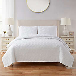 Tahari Home Emile Ogee 3-Piece Queen Quilt Set in White