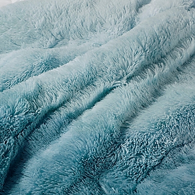 CosmoLiving Cleo 3-Piece Ombre Shaggy Fur King Comforter Set in Teal. View a larger version of this product image.