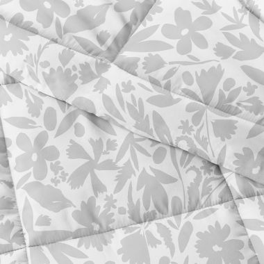 Home Collection Abstract Garden 3-Piece Comforter Set. View a larger version of this product image.