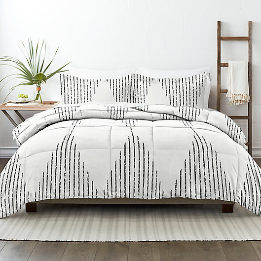 Alternate image 1 for Home Collection Diamond Stripe Twin/Twin XL Comforter Set in Grey