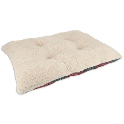 Paws &amp; Claws Large Tufted Pet Bed