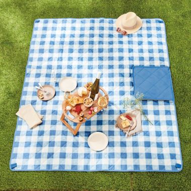 Bee &amp; Willow&trade; Picnic Mat Backpack in Gingham Bee. View a larger version of this product image.