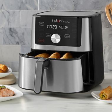 Instant Pot&reg; Vortex&reg; 4-in-1 4 qt. Air Fryer in Black. View a larger version of this product image.