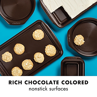 Circulon&reg; Nonstick 2-Piece Baking Pan Set in Chocolate. View a larger version of this product image.