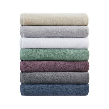 Clean Spaces Aure 100% Cotton Solid 6-Piece Towel Set. View a larger version of this product image.