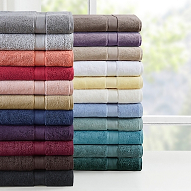 Madison Park Signature 800GSM 100% Cotton 8-Piece Bath Towel Set in Light Purple. View a larger version of this product image.