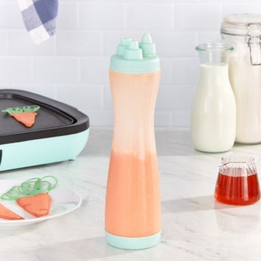 Dash&reg; SuperSqueeze&trade; Batter Bottle. View a larger version of this product image.