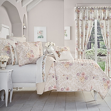 Royal Court Chardonnay 3-Piece Full/Queen Quilt Set in Ivory. View a larger version of this product image.