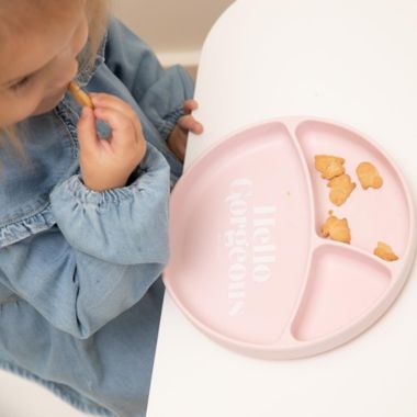 Bella Tunno&trade; Hello Gorgeous Silicone Wonder Plate in Pink. View a larger version of this product image.
