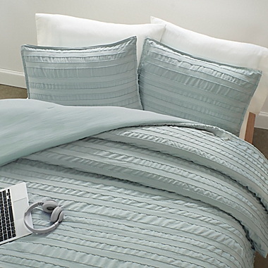 UGG&reg; Devon 3-Piece Reversible Full/Queen Comforter Set in Sidewalk. View a larger version of this product image.