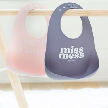 Bella Tunno&trade; 2-Piece Miss Mess/Brunch Wonder Bib Set in Purple/Pink. View a larger version of this product image.