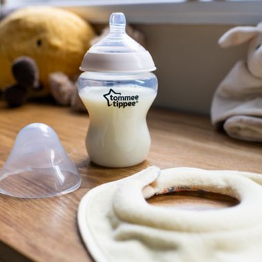 Tommee Tippee&reg; Formula Feeding Solution Kit. View a larger version of this product image.