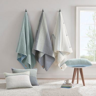 UGG&reg; Yuba 3-Piece King Quilt Set in Succulent. View a larger version of this product image.