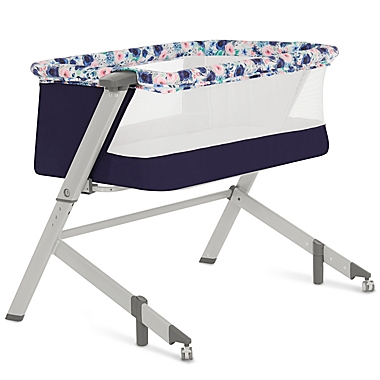 Dream On Me Flora Bassinet in Floral. View a larger version of this product image.