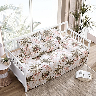 Tommy Bahama&reg; Bonny Cove 4-Piece Reversible Daybed Cover Set in White. View a larger version of this product image.