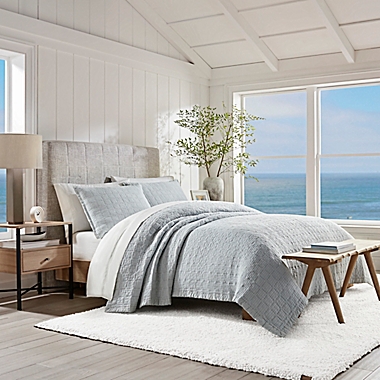 UGG&reg; Campo Full/Queen Quilt Set in Glacier Grey. View a larger version of this product image.