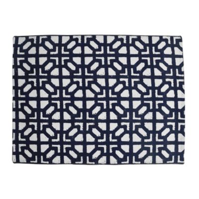 Everhome&trade; Graphic Trellis Placemats in White/Blue (Set of 4)