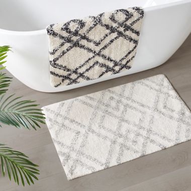 INK+IVY Ansel Geo Diamond Yarn Dyed Cotton Tufted Bath Rug. View a larger version of this product image.