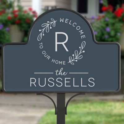 Welcome Wreath Magnetic Garden Sign