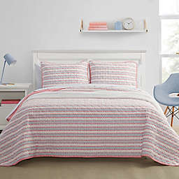 Scout® Fringe with Benefits Full/Queen Quilt Set in Pink