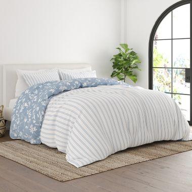 Home Collection Country Home 3-Piece Reversible Duvet Cover Set. View a larger version of this product image.