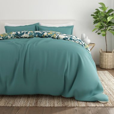 Home Collection Boho Flower 3-Piece Reversible Duvet Cover Set. View a larger version of this product image.