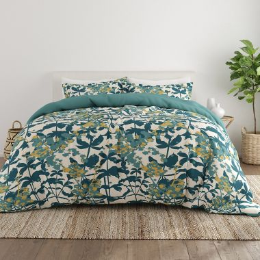 Home Collection Boho Flower 3-Piece Reversible King/California Duvet Cover Set in Teal. View a larger version of this product image.
