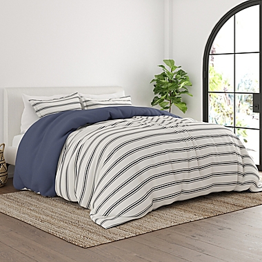 Home Collection Desert Stripe 3-Piece Reversible Full/Queen Duvet Cover Set in Navy. View a larger version of this product image.