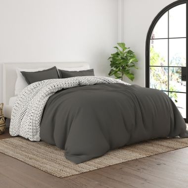Home Collection iEnjoy Home&reg; Etched Gate 3-Piece Reversible Duvet Cover Set. View a larger version of this product image.