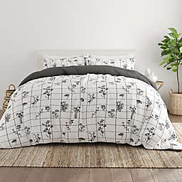 Home Collection® Flower Field 2-Piece Reversible Twin/Twin XL Duvet Cover Set in Grey