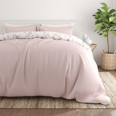 Home Collection&reg; Wild Flower 3-Piece Reversible Duvet Cover Set. View a larger version of this product image.