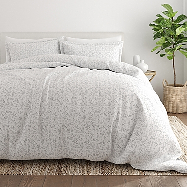 Home Collection Burst Vines 3-Piece Queen Duvet Cover Set in Light Grey. View a larger version of this product image.
