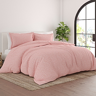 Buds Patterned 2-Piece Twin Duvet Cover Set in Pink. View a larger version of this product image.