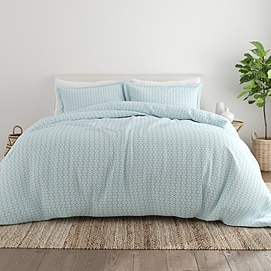 Starlight Patterned Full/Queen Duvet Cover Set in Aqua. View a larger version of this product image.